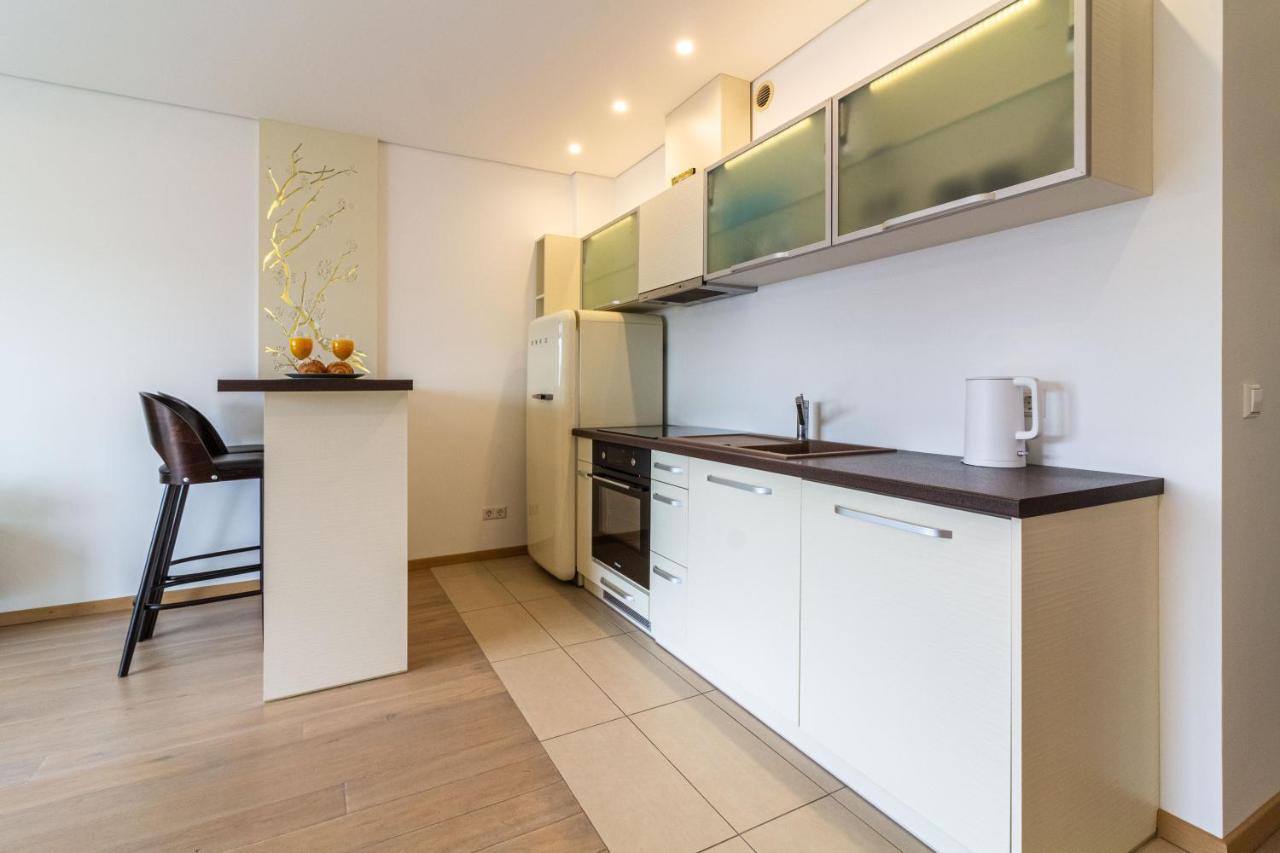 קובנה Cohost I Sunny Center Apt, Covered Parking, Balcony & Self Check-In מראה חיצוני תמונה