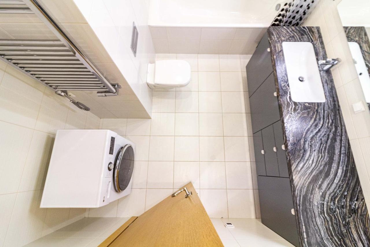 קובנה Cohost I Sunny Center Apt, Covered Parking, Balcony & Self Check-In מראה חיצוני תמונה