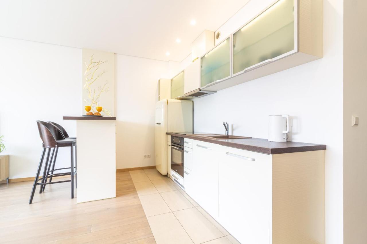קובנה Cohost I Sunny Center Apt, Covered Parking, Balcony & Self Check-In מראה חיצוני תמונה